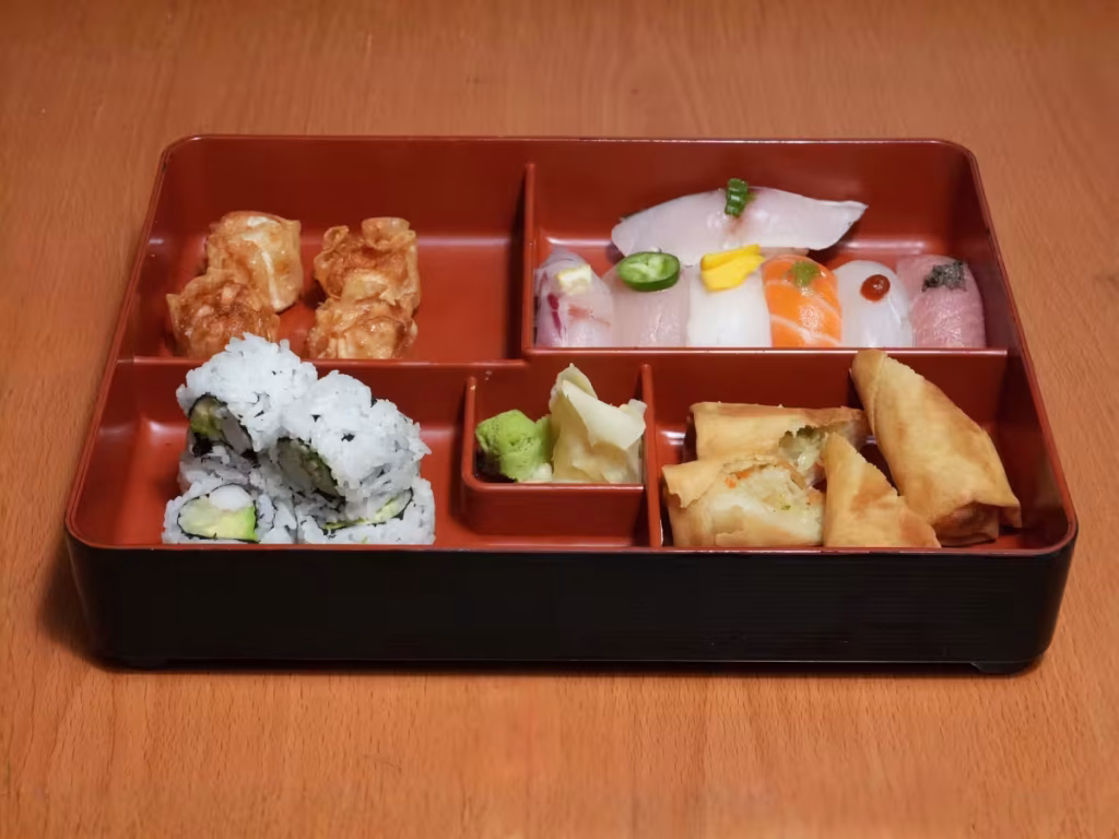 Sushi (7 pcs) Bento